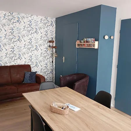 Les Meubles De Louis-Marie, 2 Appartements Independants Pour 4 Personnes, 8 Personnes Au Total, Proche Du Puy Du Fou Saint-Amand-sur-Sevre Exterior photo